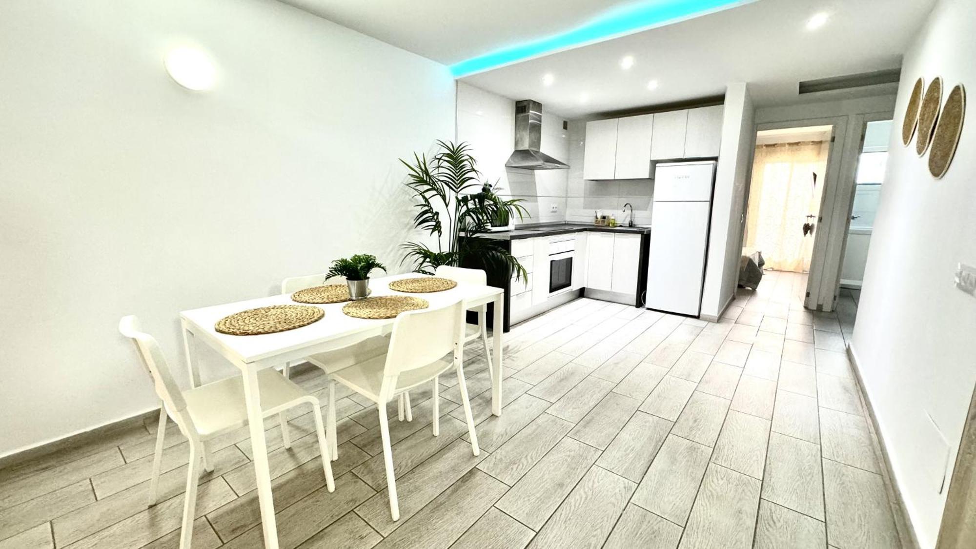 Sur Y Sol Junto Al Mar By Deihu Experiences Apartamento Los Cristianos  Exterior foto